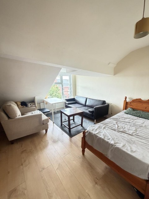 View Full Details for 1007b Stockport Road,  Manchester, M19